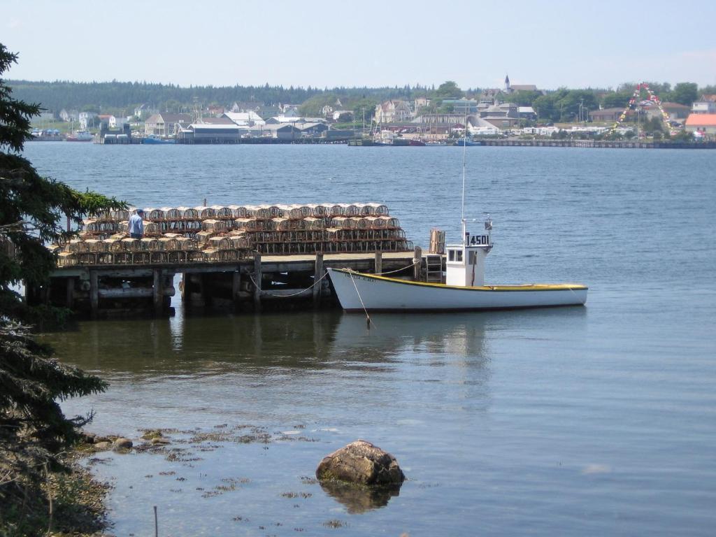 Louisbourg Harbour Inn Exterior foto